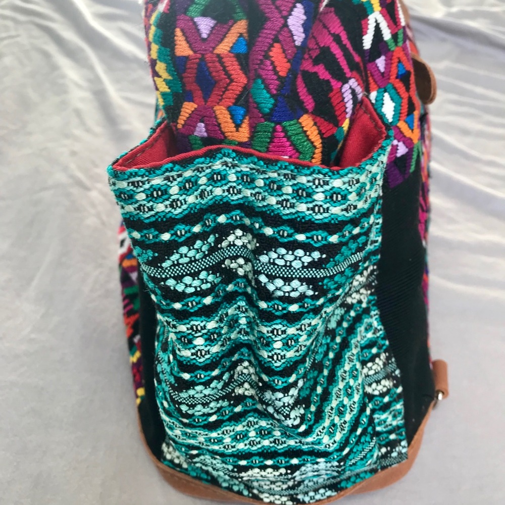 Sold - Nena & Co Convertible Day Bag BNWT - Picture 4 of 4