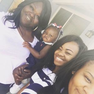 Meet your Posher, Latisha