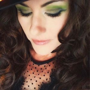 Meet your Posher, Melissa