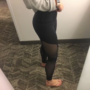 Lululemon Spandex w/ cutout