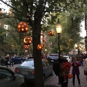 Meet your Posher, Becky