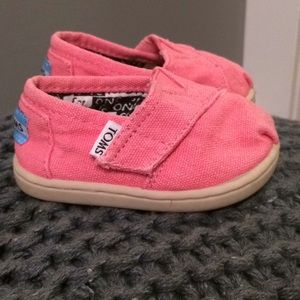 Toms pink canvas 4T