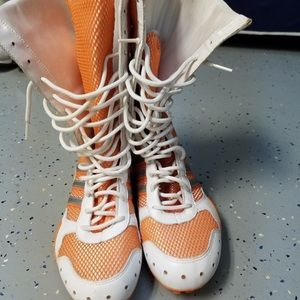 Ladies Adidas sport boots size 7