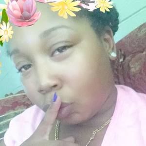 Meet your Posher, Adrianna