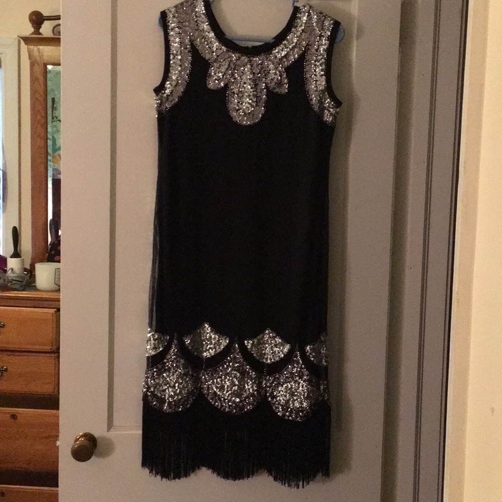 1920s Flapper looking dress