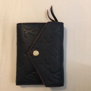 Louis Vuitton Victorine wallet NWOT