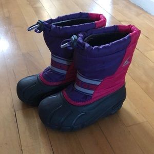 Little girl’s Sorel boots
