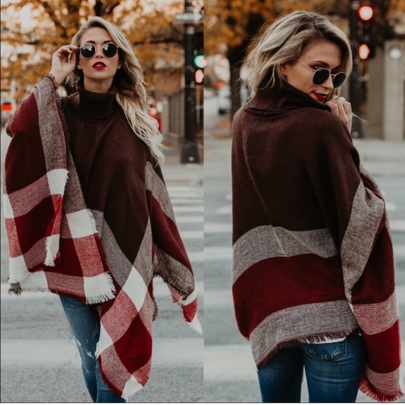 Sweaters - 1 HR Sale New Arrival Cozy Chic Plaid Poncho