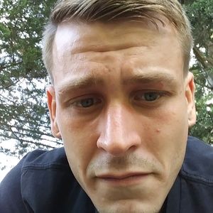 Meet your Posher, Corey