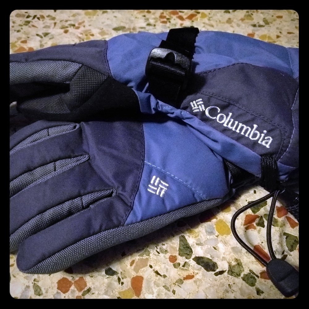 Small Columbia Gloves