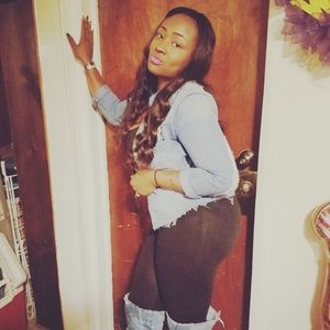 Meet your Posher, Tiffany