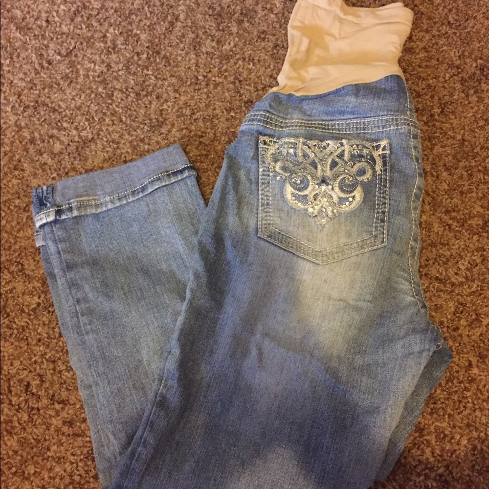 Motherhood maternity jeans Capri length size small
