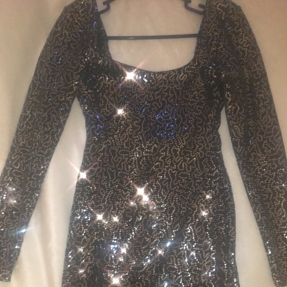 NWT silver sequin Arden B dress.