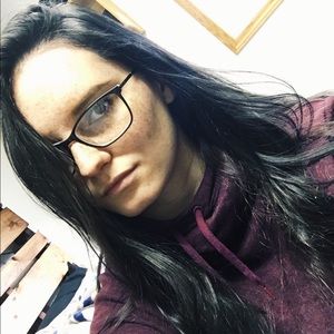 Meet your Posher, Breanna