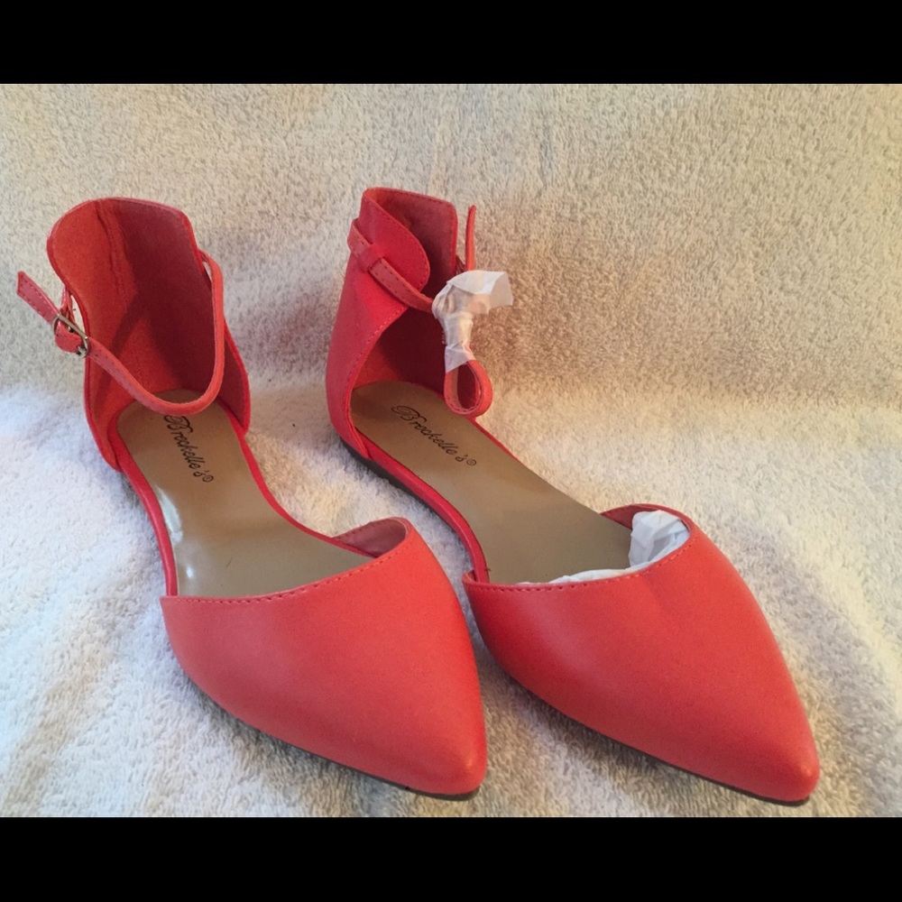 Breckelles Grapefruit Sandals