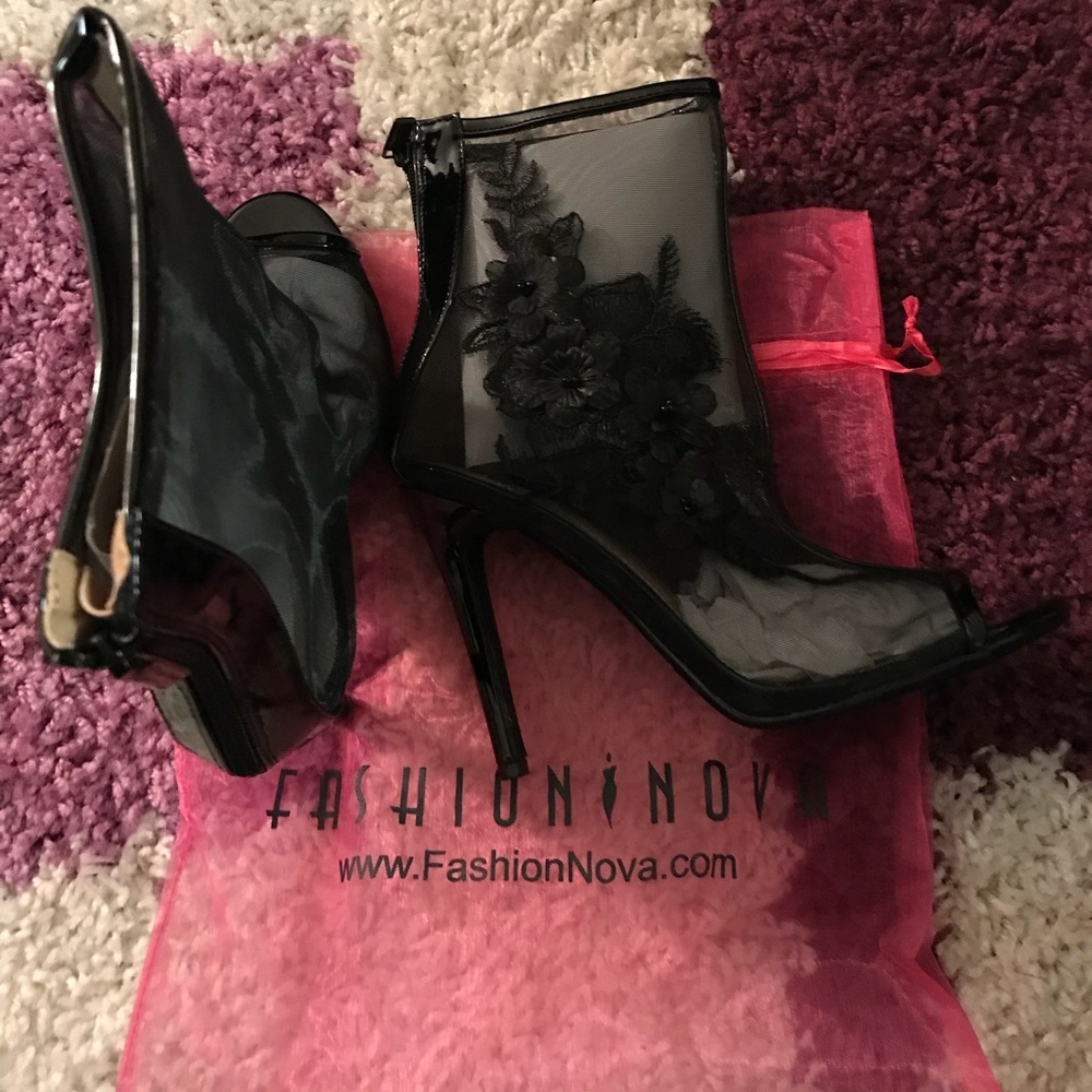 Fashion nova heels