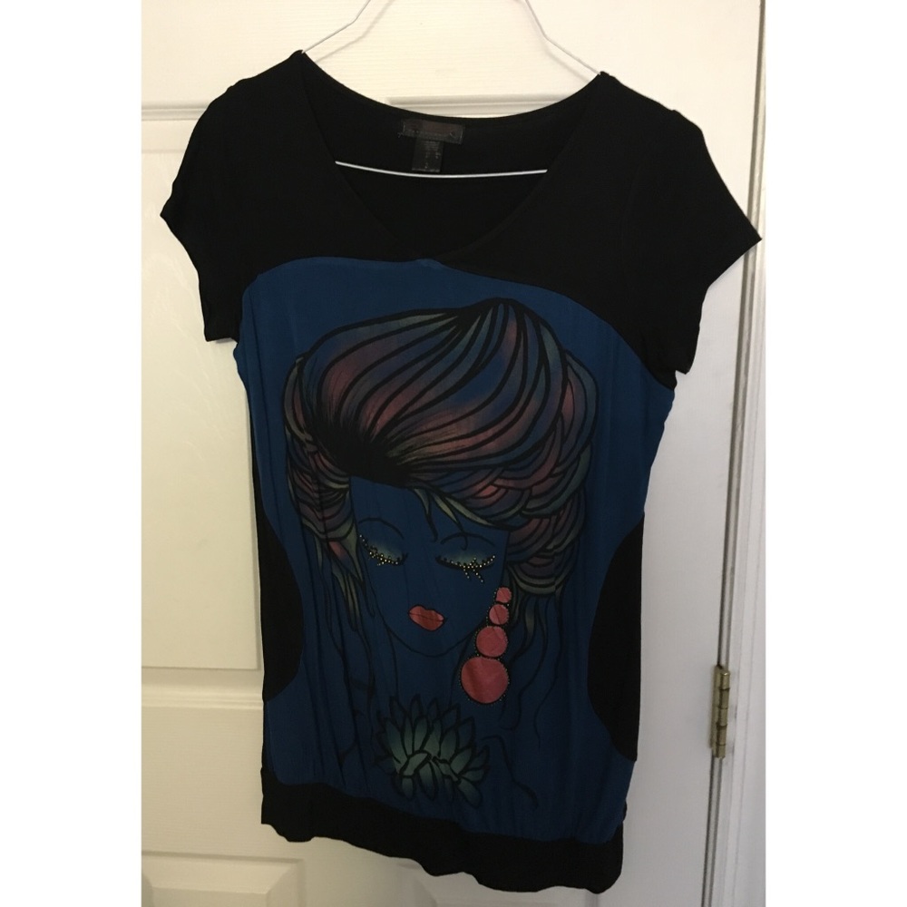 Black Detailed Printed Tee