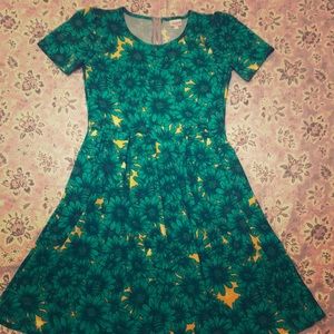 LuLaRoe Green and Yellow dress
