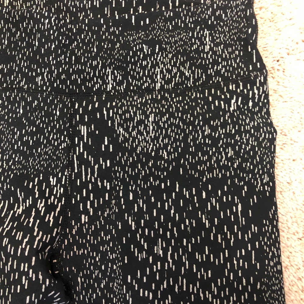 Fabletics Crop Leggings, Size Small