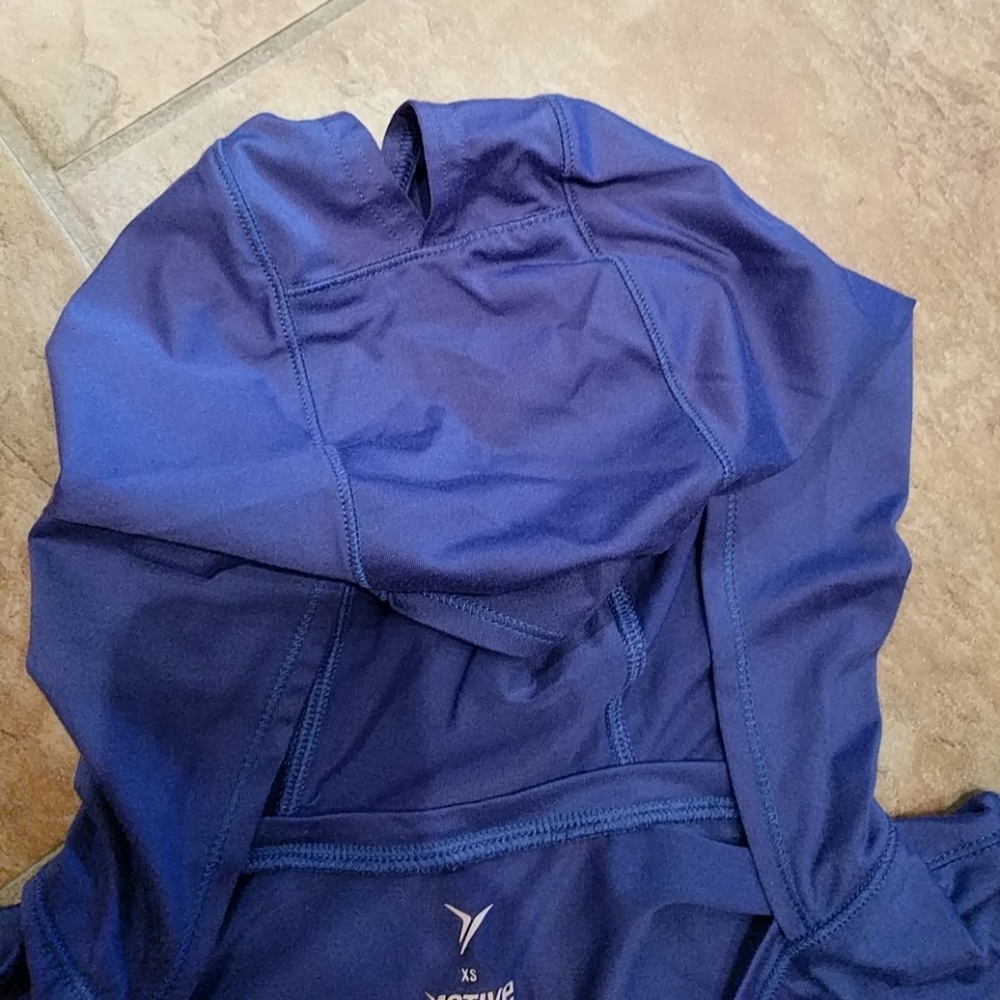 Running hoodie - Picture 3 of 4