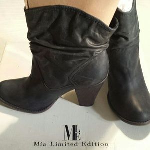 New Mia Limited Edition Blk Boots