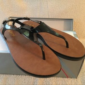 Refresh black sandals