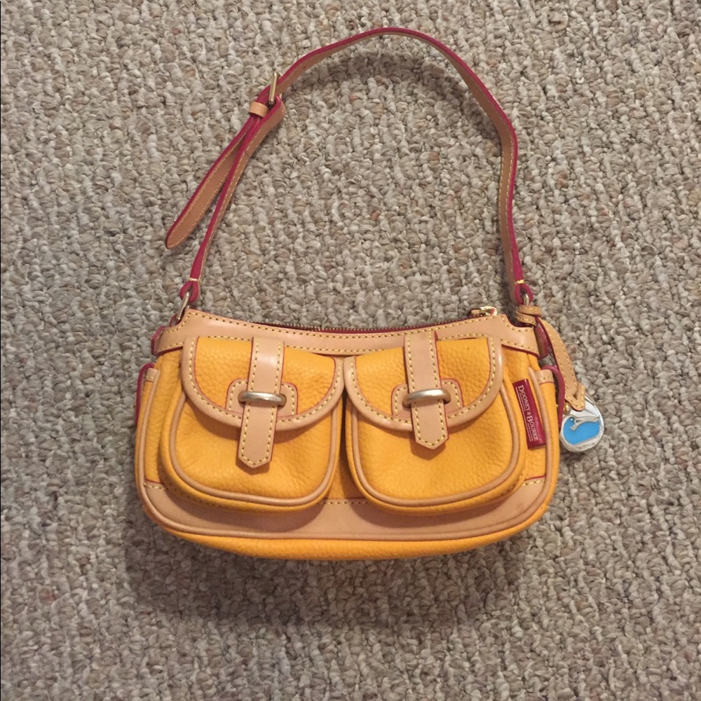 Dooney& Bourke shoulder bag