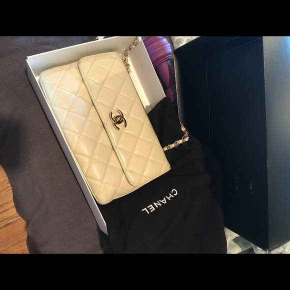 Ivory gold plated Chanel bag - Picture 8 of 8