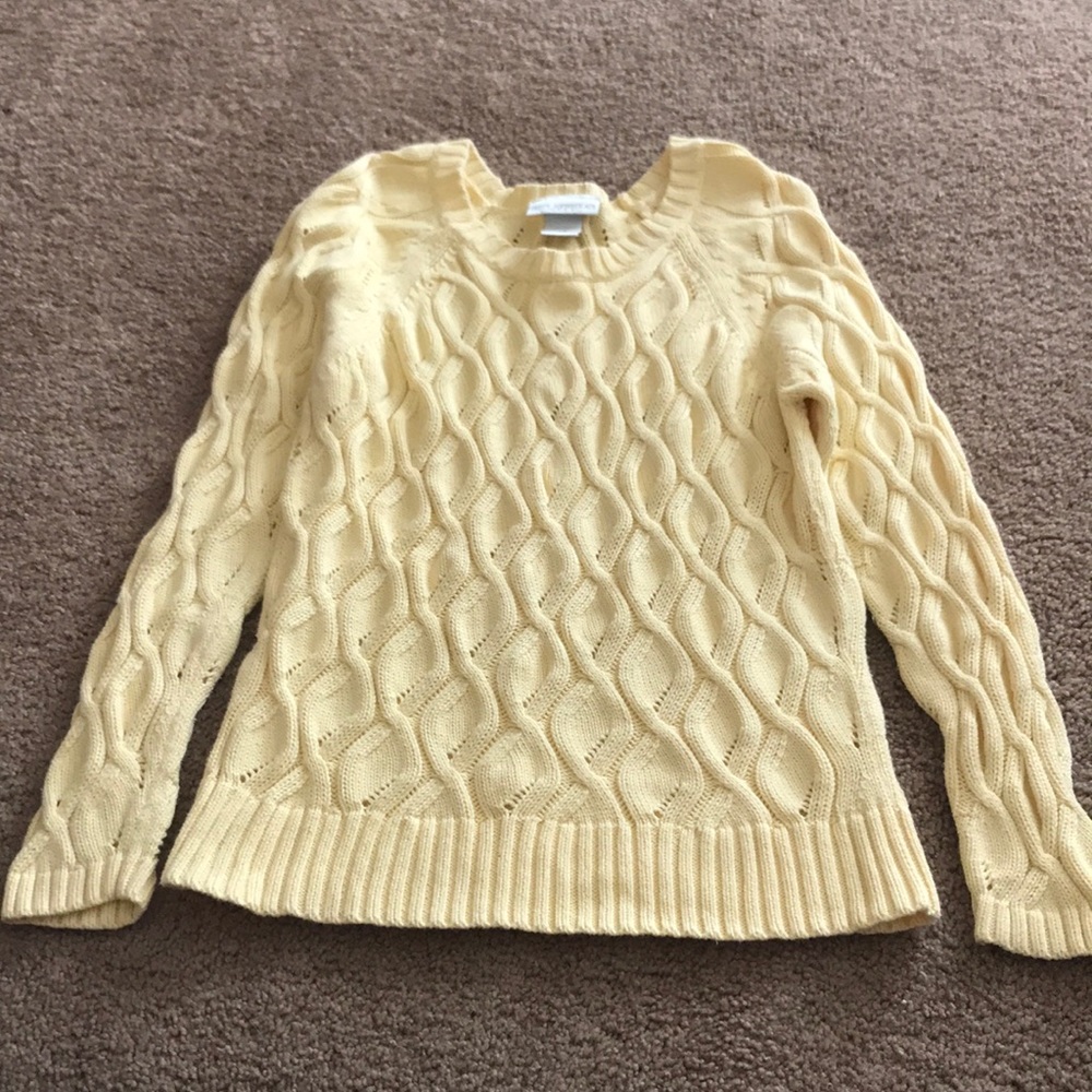 Petite sophisticate yellow sweater xs