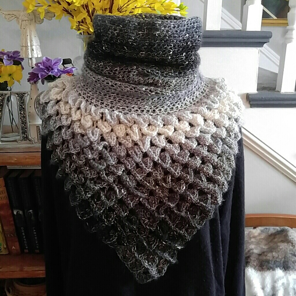 BANDANA STYLE COWL OOAK, OSFM