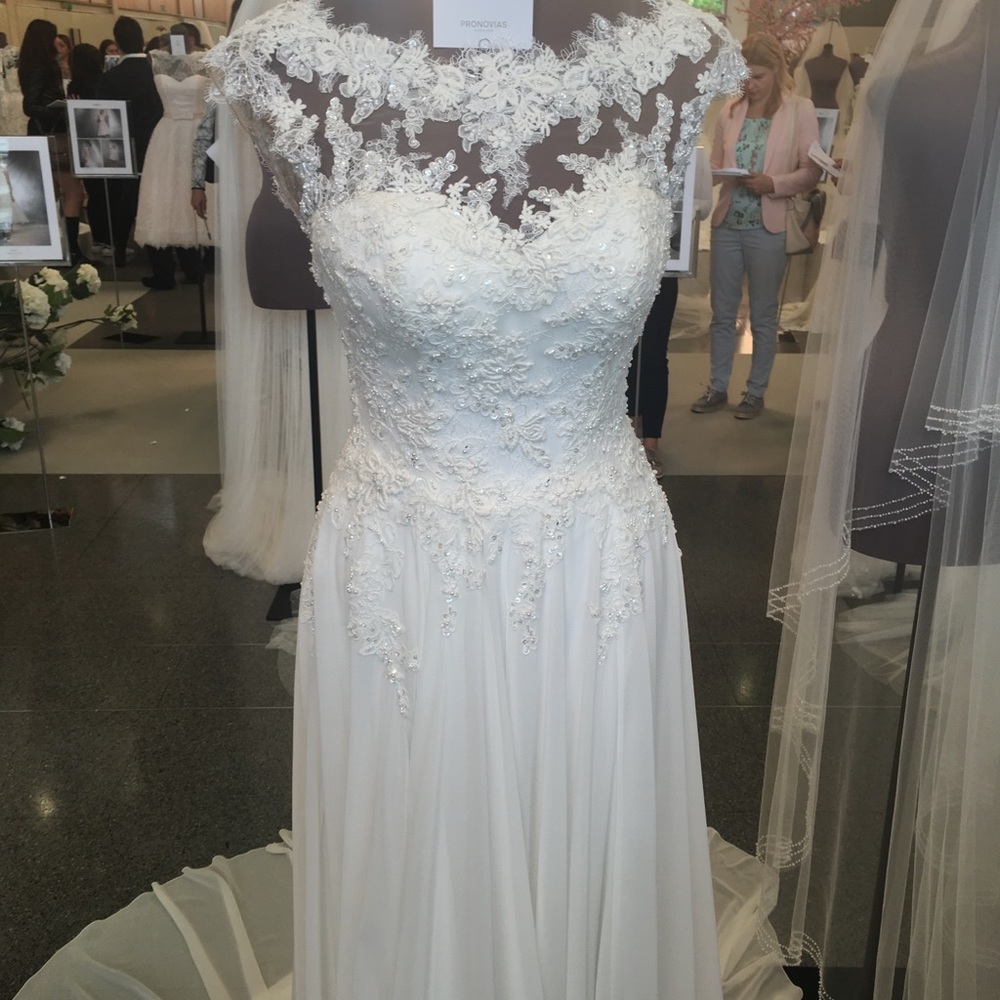 Pronovias “ALBA” Wedding Gown