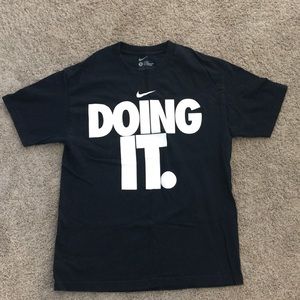 Nike men’s short sleeve shirt