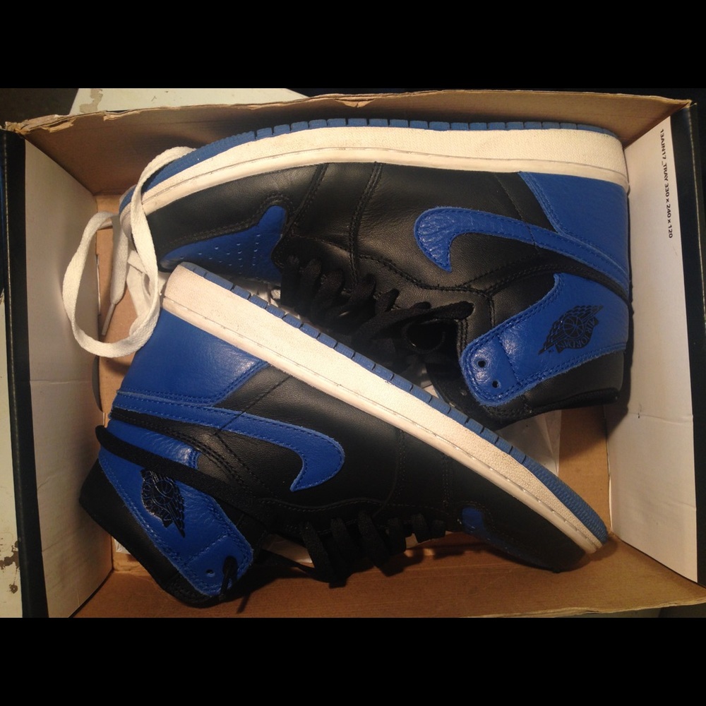 Jordan 1 blue white
