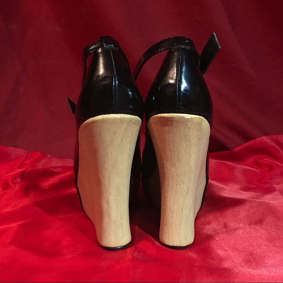 Penthouse Patent Open-Toe Wedge Heel Size 9 - Picture 5 of 8
