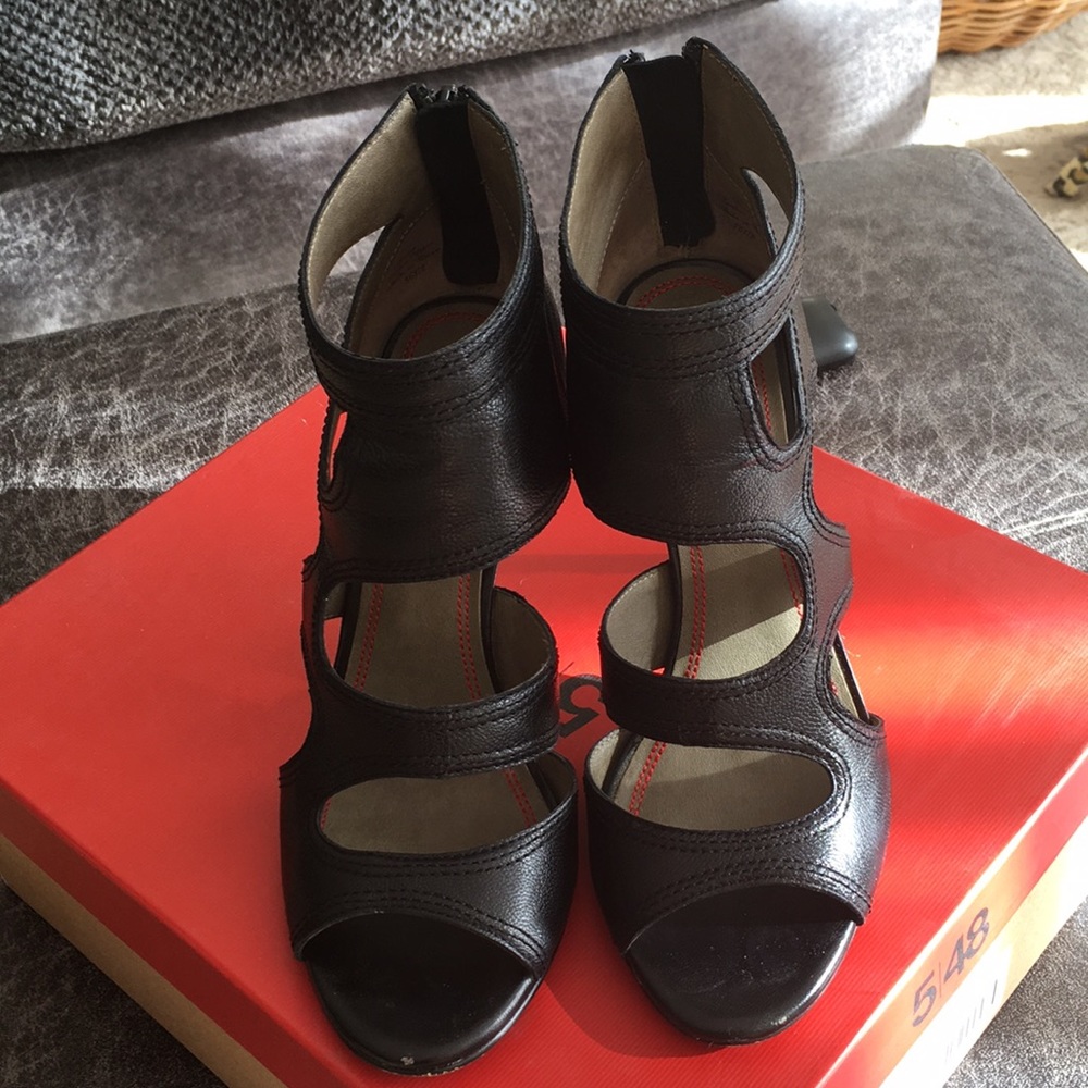 Unique leather Heels
