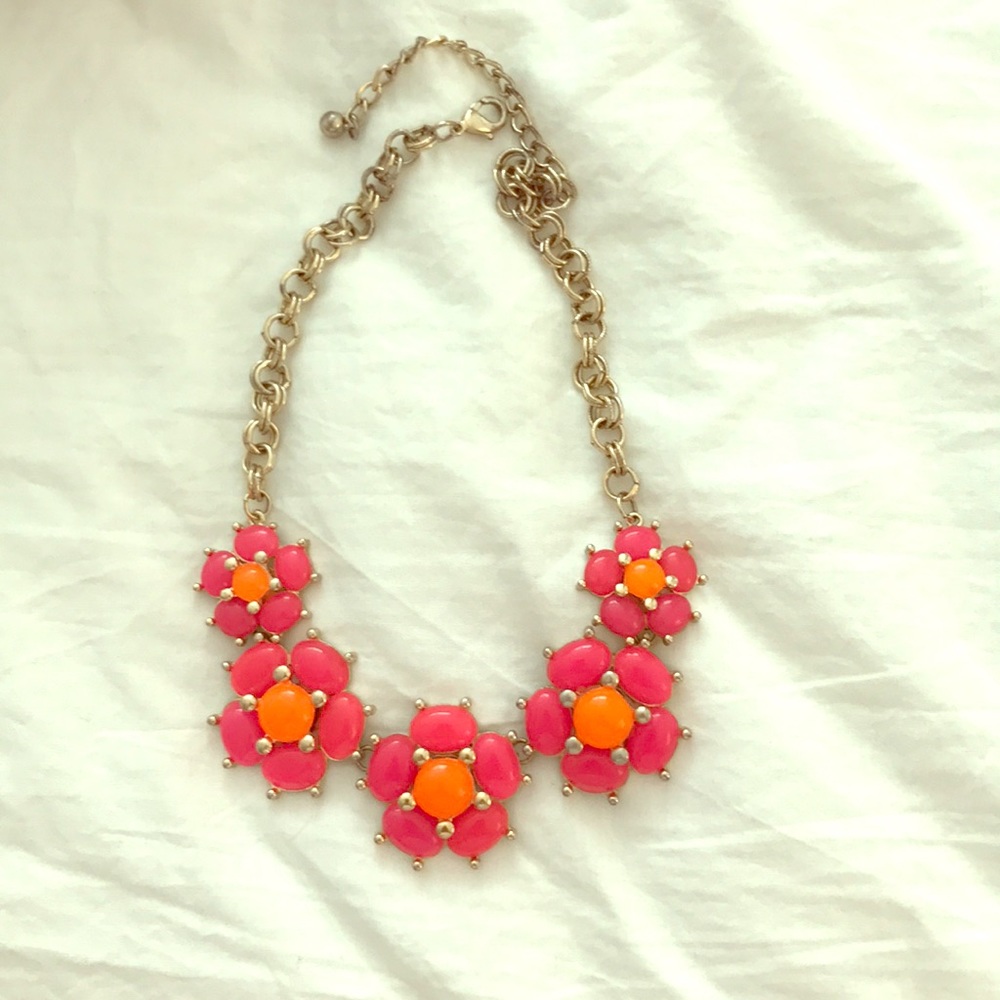Bright flower necklace