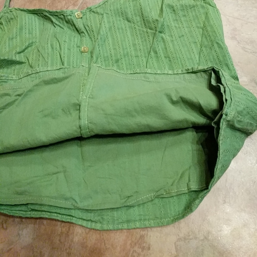 Cotton button down Tank - Picture 3 of 4