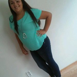 Meet your Posher, Breanna