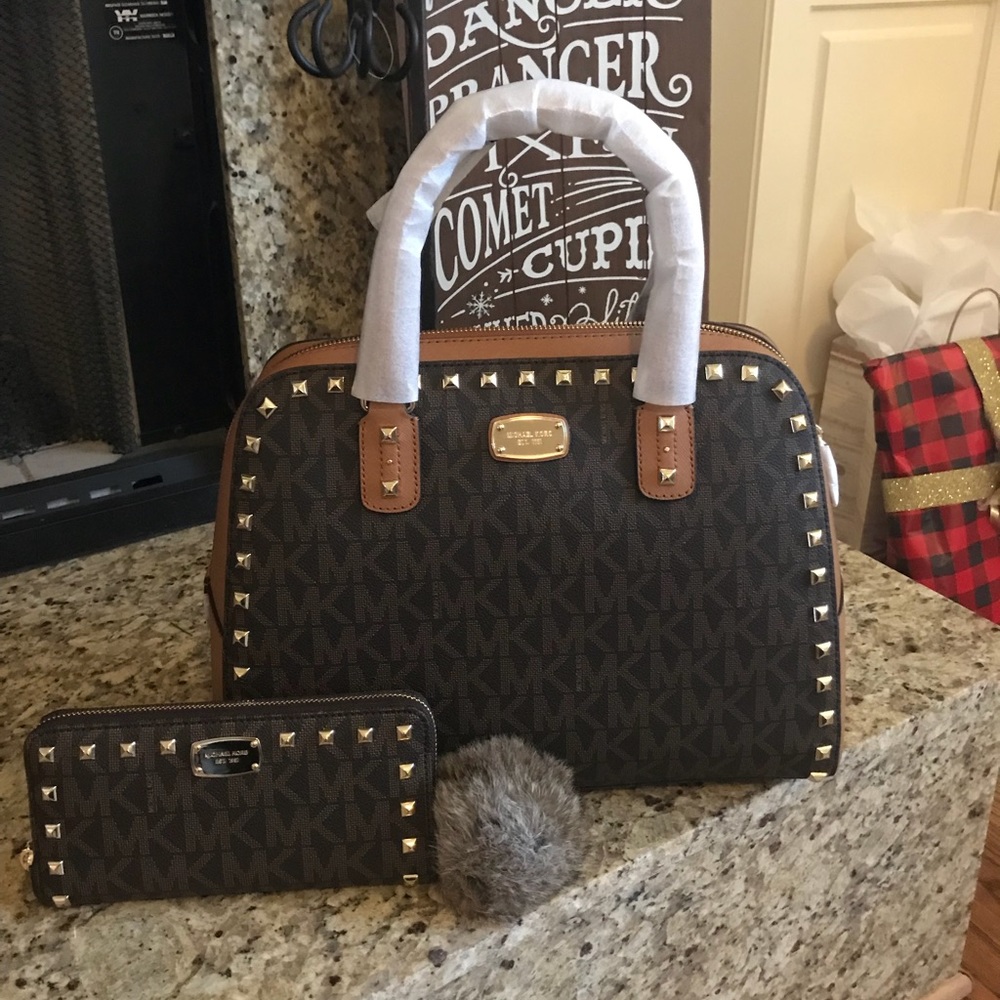 Michael kors sandrine stud large bundle new