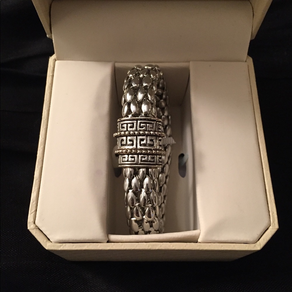 Silver tone bracelet