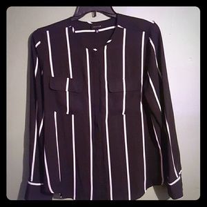black shirt with white stripes