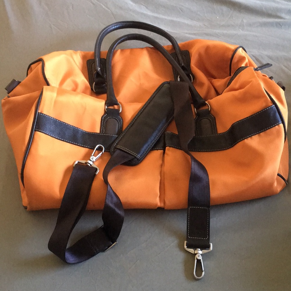 Orange Perry Ellis bag ~