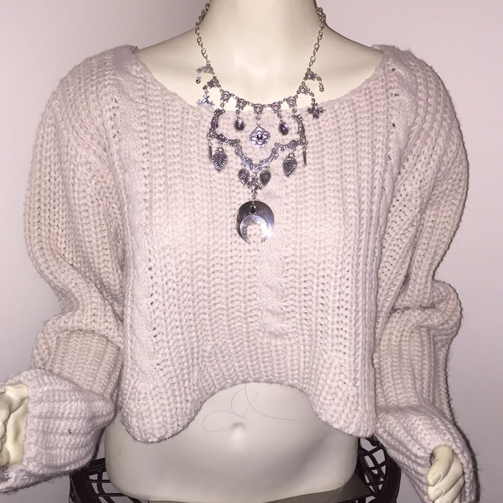 Cropped UNIF Sweater