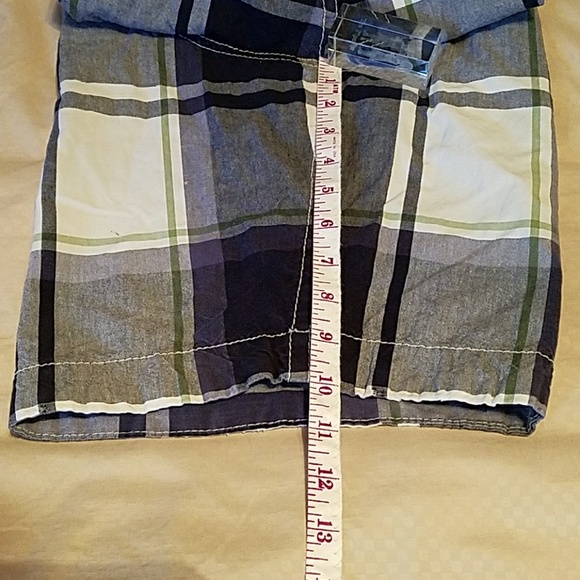 Shorts - Picture 5 of 8