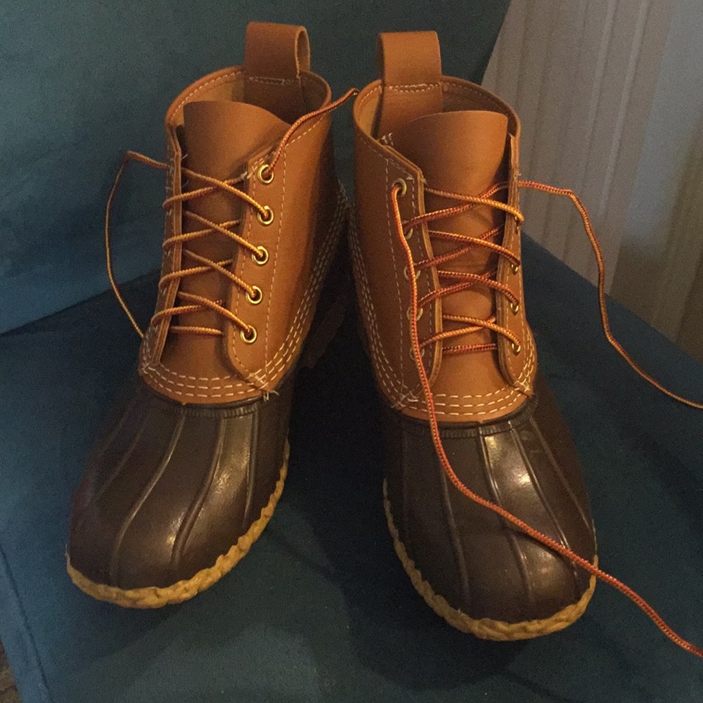 Bean boots. Size 9 Ladies. Worn once.