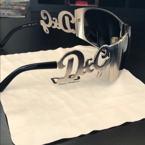 Chloé Sunglasses display picture 1