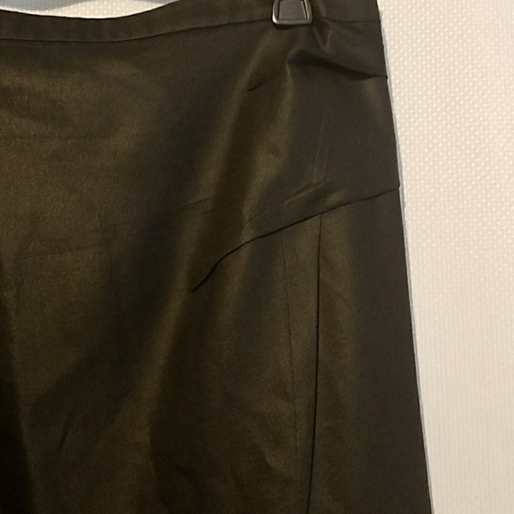Marc by marc jacobs black mini skirt. - Picture 2 of 8