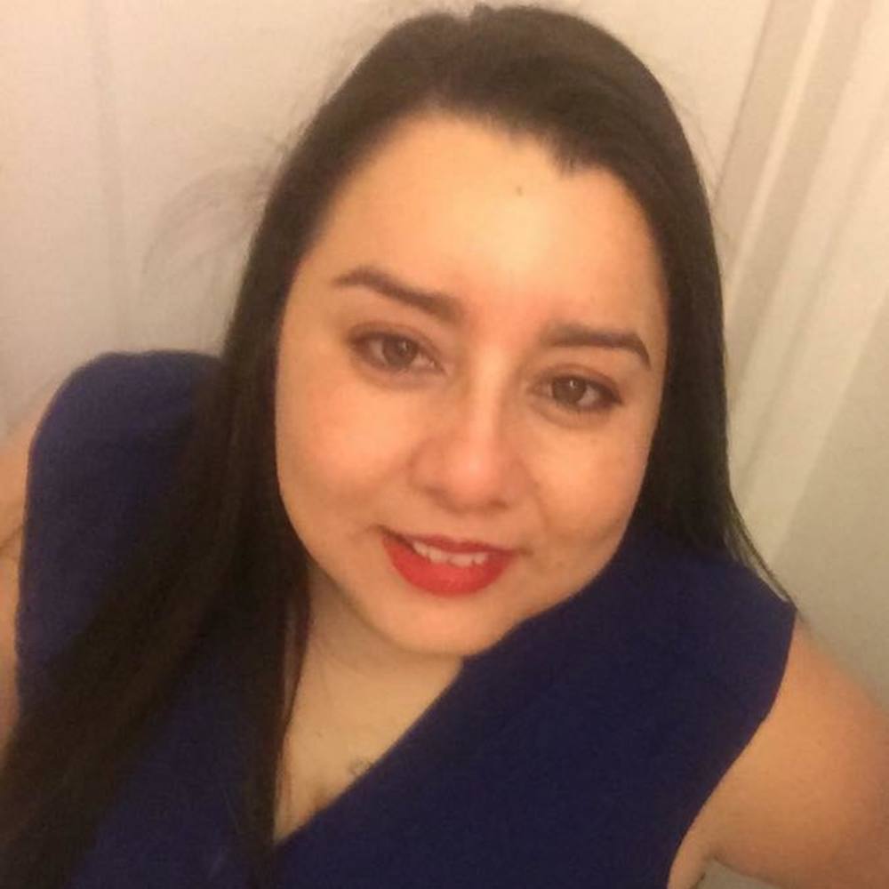 Meet your Posher, Angela