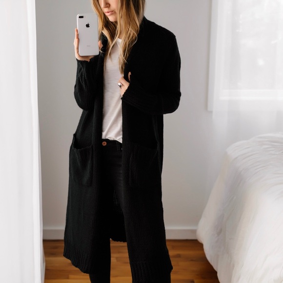 SoldOut11thStreet - Picture 2 of 8