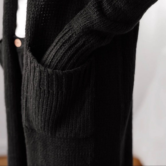 SoldOut11thStreet - Picture 3 of 8